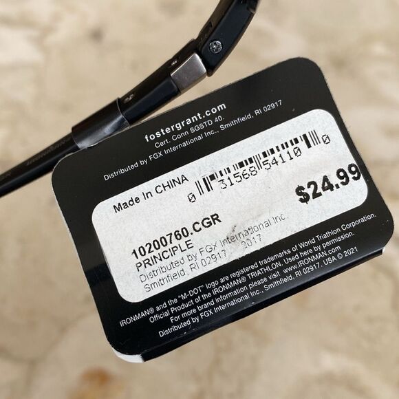 NWT Foster Grant Ironman Sunglasses - Picture 10 of 12